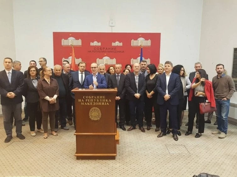Πιέζουν οι ΗΠΑ: «Πατριώτες όσοι υποστηρίζουν τη Συμφωνία των Πρεσπών» – VMRO: «Δεν θα περάσει η συμφωνία – Προπαγάνδα το σενάριο αποστατών» (upd)